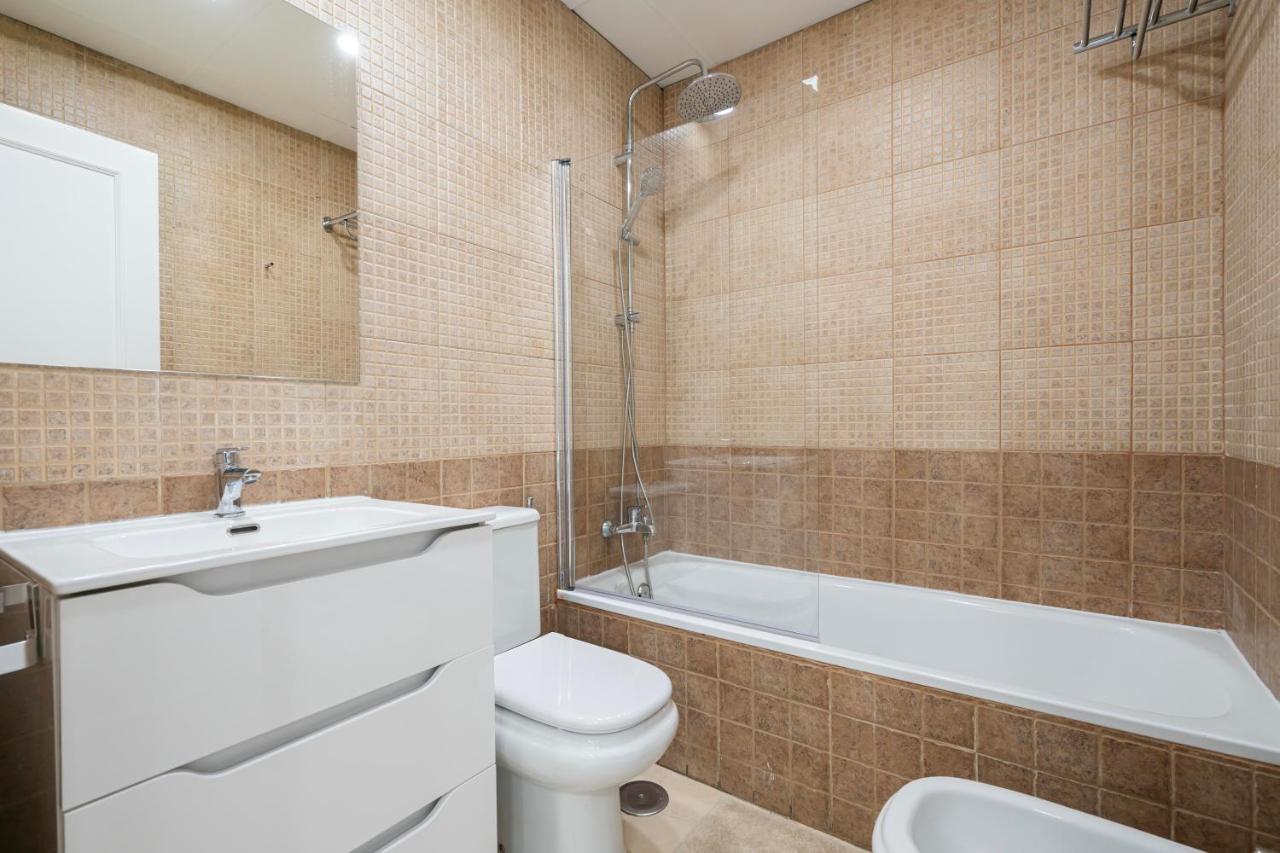 For You Rentals Elegante Y Bonito Apartamento Temporal En El Corazon De Madrid Inf1C المظهر الخارجي الصورة
