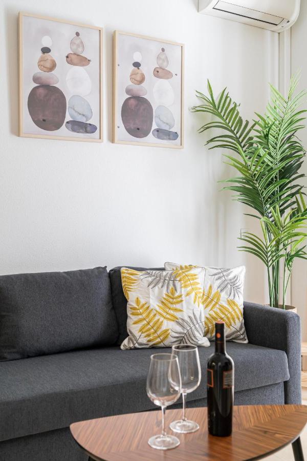 For You Rentals Elegante Y Bonito Apartamento Temporal En El Corazon De Madrid Inf1C المظهر الخارجي الصورة